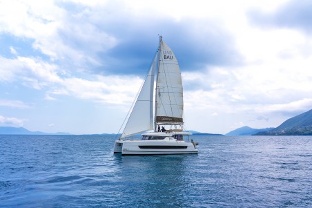 Bali Catspace | Yacht Charter Greece | Travelboat