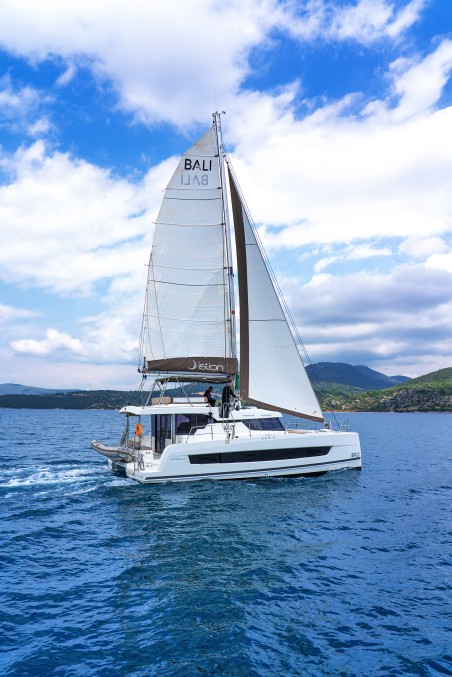 Bali Catspace | Yacht Charter Greece | Travelboat