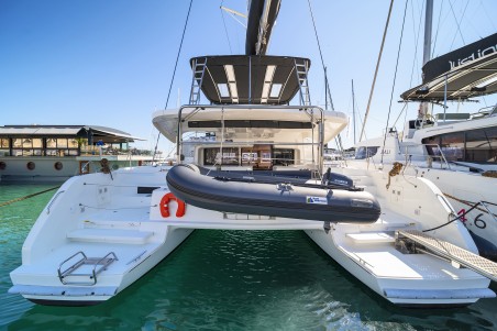 Lagoon 46 | Yacht Charter Greece | Travelboat