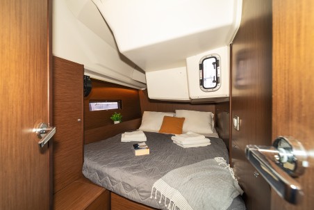 Beneteau Oceanis 40.1 - 3 cab. | Yacht Charter Greece | Travelboat