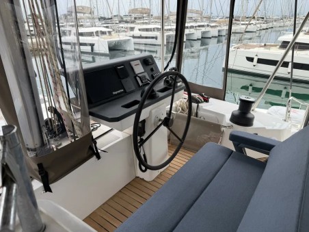 Bali 5.2 | Yacht Charter Greece | Travelboat