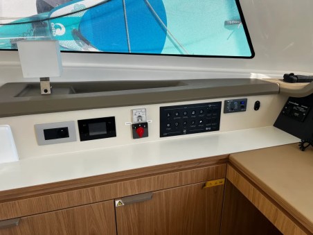 Bali Catspace Kos 40 | Yacht Charter Greece | Travelboat