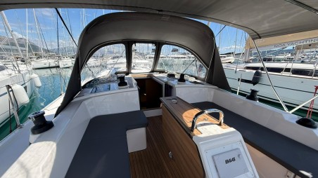 Bavaria C42 | Czarter jachtu Chorwacja | Travelboat