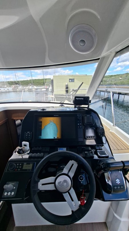 Antares 11 Fly OB | Yacht Charter Croatia | Travelboat