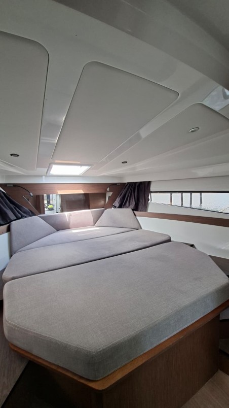 Antares 11 Fly OB | Yacht Charter Croatia | Travelboat