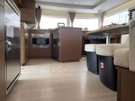 Lagoon 450 F | Yacht Charter Greece | Travelboat