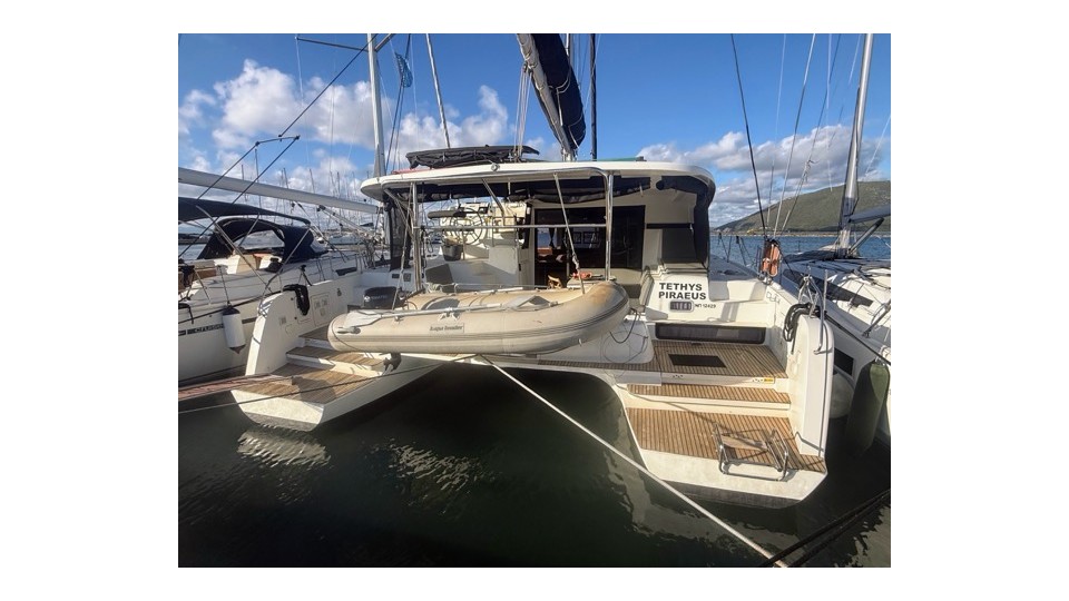 Lagoon 42 | Yacht Charter Greece | Travelboat