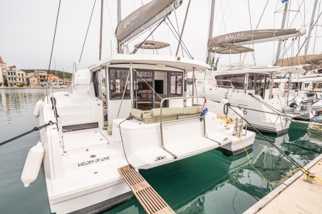 Bali 4.2 | Yacht Charter Croatia | Travelboat
