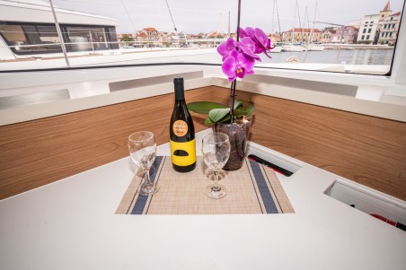 Bali 4.2 | Yacht Charter Croatia | Travelboat
