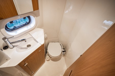 Bali 4.2 | Yacht Charter Croatia | Travelboat