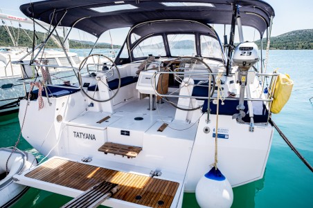 Bavaria C42 | Yacht Charter Croatia | Travelboat