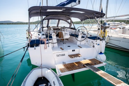 Bavaria C42 | Yacht Charter Croatia | Travelboat
