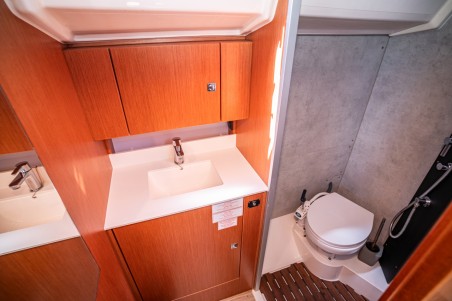 Bavaria C42 | Yacht Charter Croatia | Travelboat