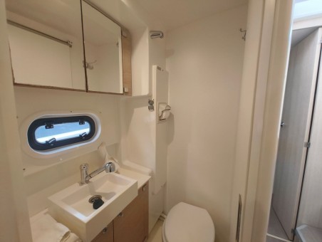 Bali 4.3 | Yacht Charter Caribbean | Travelboat