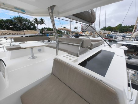 Bali 4.4 - 4 + 2 cab. ALLAMANDA | Yacht Charter Caribbean | Travelboat