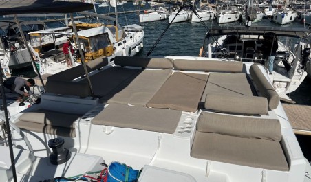 Bali Catspace | Yacht Charter France | Travelboat