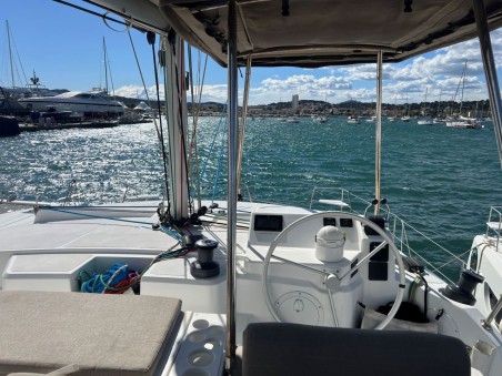 Bali Catspace | Yacht Charter France | Travelboat