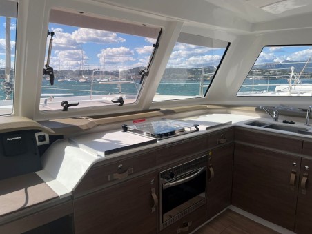 Bali Catspace | Yacht Charter France | Travelboat