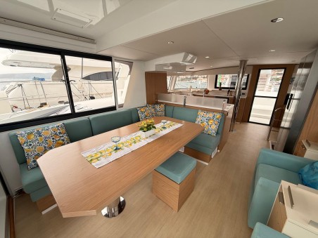 Bali 4.6 | Yacht Charter Croatia | Travelboat