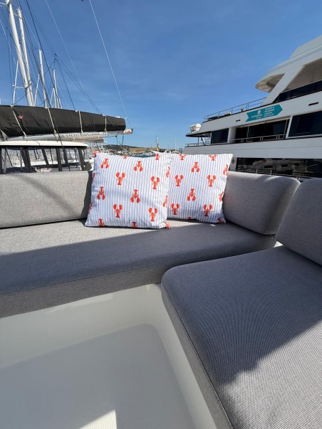 Lagoon Lagoon 43 - 4 + 2 cab. | Yacht Charter Croatia | Travelboat