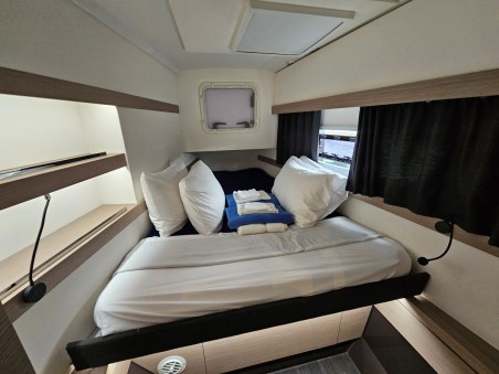 Fountaine Pajot Isla 40 | Yacht Charter U.S. Virgin Islands | Travelboat