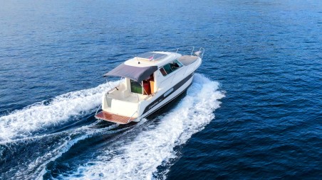 Ocqueteau 815 Range Cruiser | Yacht Charter Croatia | Travelboat