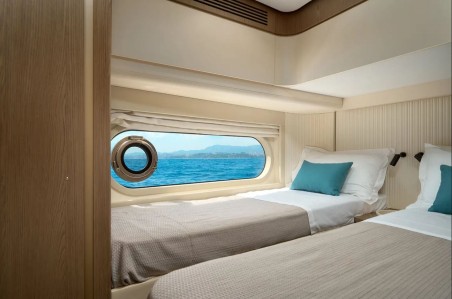 Azimut Magellano 60 | Yacht Charter Croatia | Travelboat