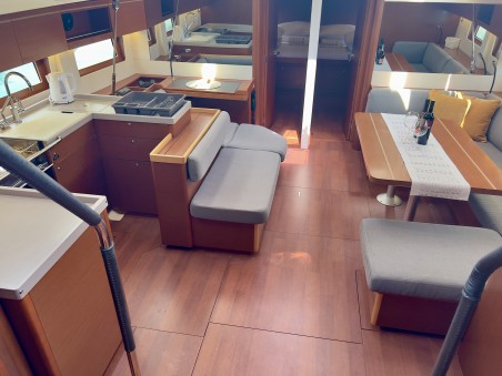 Beneteau Oceanis 51.1 | Yacht Charter Croatia | Travelboat