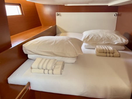 Beneteau Oceanis 51.1 | Yacht Charter Croatia | Travelboat