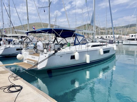 Beneteau Oceanis 51.1 | Yacht Charter Croatia | Travelboat