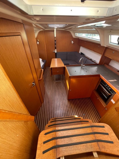 Bavaria Cruiser 37 | Yacht Charter Italy | Travelboat