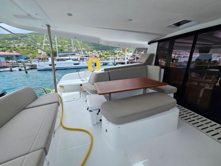 Fountaine Pajot FP 41 Maesto 3 | Yacht Charter US Virgin Islands | Travelboat
