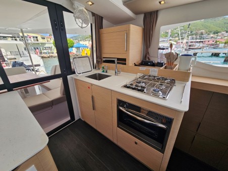 Fountaine Pajot FP 41 Maesto 3 | Yacht Charter US Virgin Islands | Travelboat