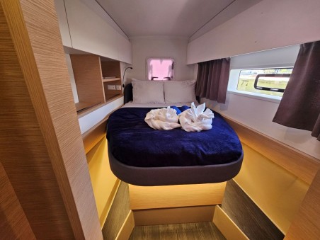 Fountaine Pajot FP 41 Maesto 3 | Yacht Charter US Virgin Islands | Travelboat