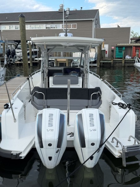 Nimbus T11 | Yacht Charter USA | Travelboat