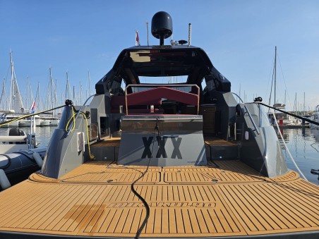 Mirakul 40 | Yacht Charter Croatia | Travelboat