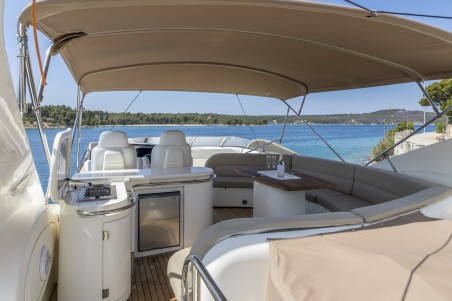 Sunseeker Manhattan 84 | Czarter jachtu Chorwacja | Travelboat