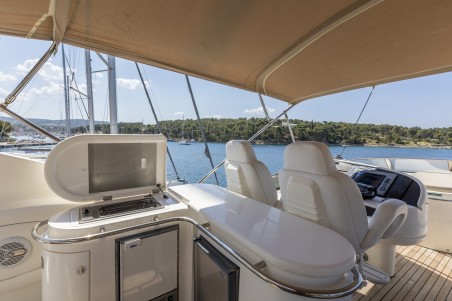 Sunseeker Manhattan 84 | Czarter jachtu Chorwacja | Travelboat
