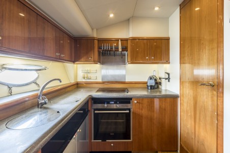 Sunseeker Manhattan 84 | Czarter jachtu Chorwacja | Travelboat