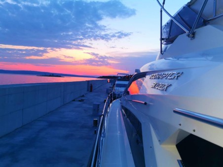 Galeon 700 Skydeck | Czarter jachtu Chorwacja | Travelboat