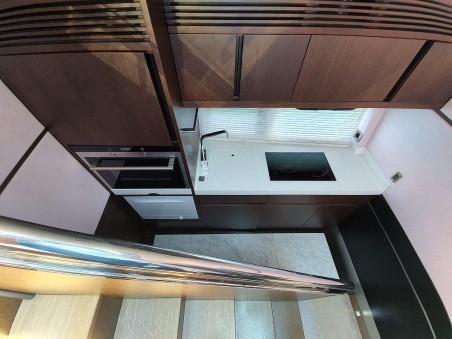 Galeon 700 Skydeck | Czarter jachtu Chorwacja | Travelboat