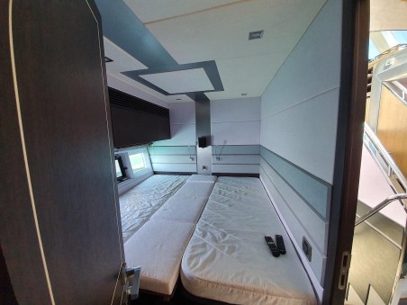 Galeon 700 Skydeck | Czarter jachtu Chorwacja | Travelboat