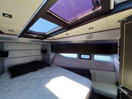 Galeon 700 Skydeck | Czarter jachtu Chorwacja | Travelboat