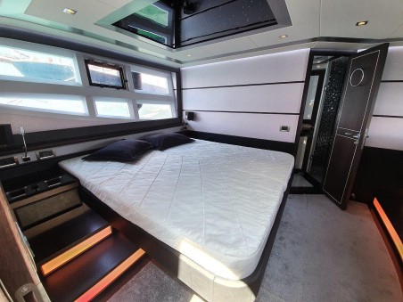 Galeon 700 Skydeck | Czarter jachtu Chorwacja | Travelboat