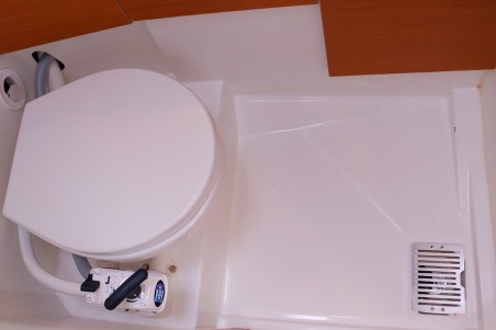 Jeanneau Sun Loft 47 - 6 + 1 cab. Linnea