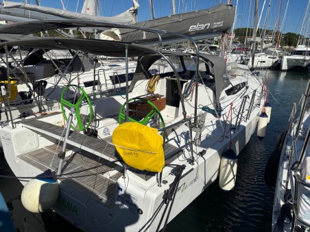 Elan E4 | Yacht Charter Croatia | Travelboat