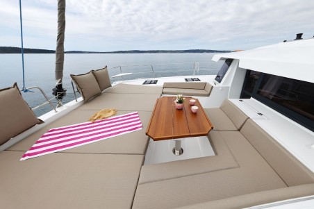 Bali 4.6 | Yacht Charter Croatia | Travelboat