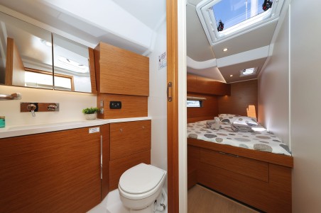 Hanse 460 | Yacht Charter Croatia | Travelboat
