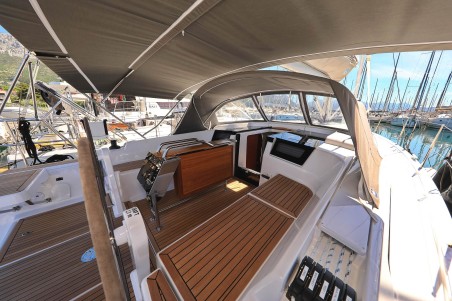 Hanse 388 | Yacht Charter Croatia | Travelboat