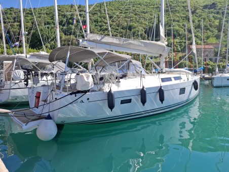 Hanse 455 | yacht charter Croatia | Travelboat